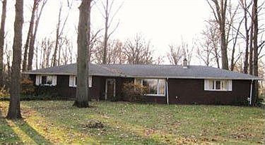 1st image of 3068 Hoffman Cir NE