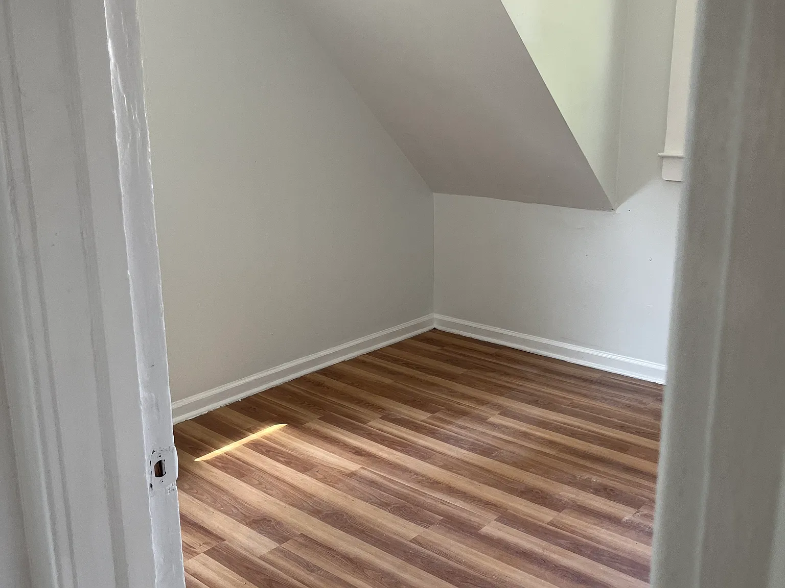 251 Maple Ave — Photo 4