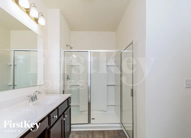 804 Atlantis St — Photo 9