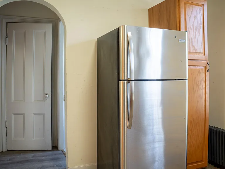 294 Clerk St #1 — Photo 3