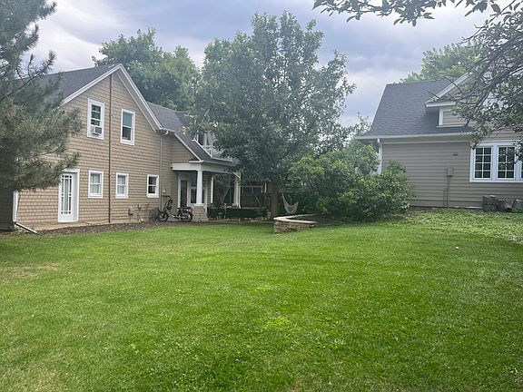 2nd image of 1041 Lincoln Ave