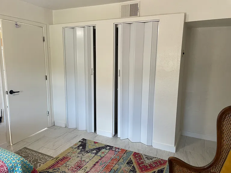 902 E Prince Rd #2 — Photo 15