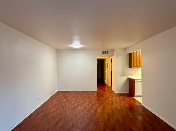 6634 Balboa Blvd #2, Van Nuys, CA 91406