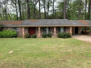 81 Mar Ree Dr, Laurel, MS 39440
