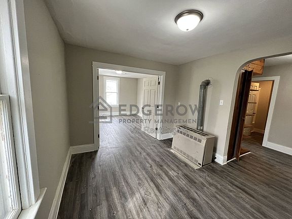 3rd image of 337 Mason Ave #2