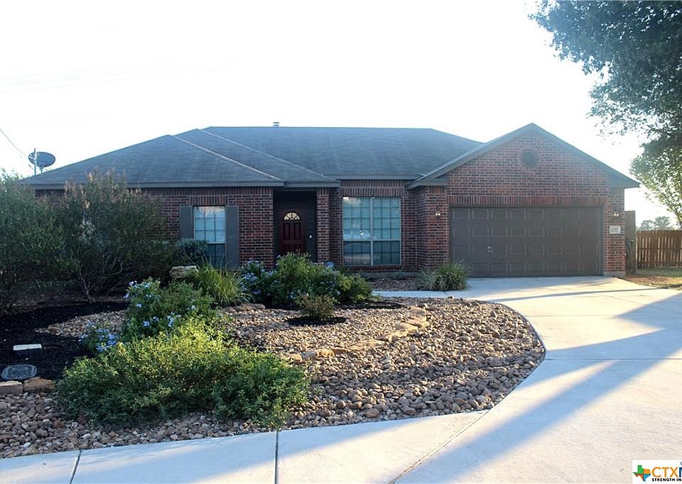 1st image of 1226 Buttercup Ln