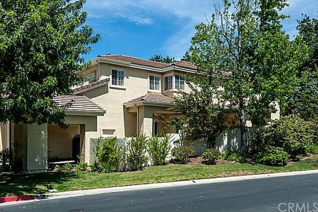 1st image of 5661 Roundtree Pl