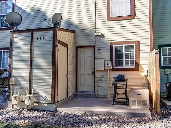 2nd image of 1691 S Blackhawk Way APT D