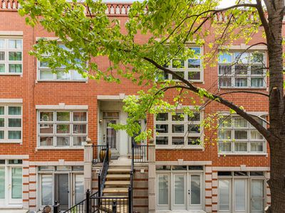 855 W Erie St APT 106, Chicago, IL, 60642