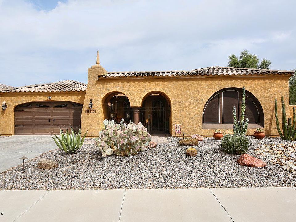 1st image of 18110 W Las Cruces Dr