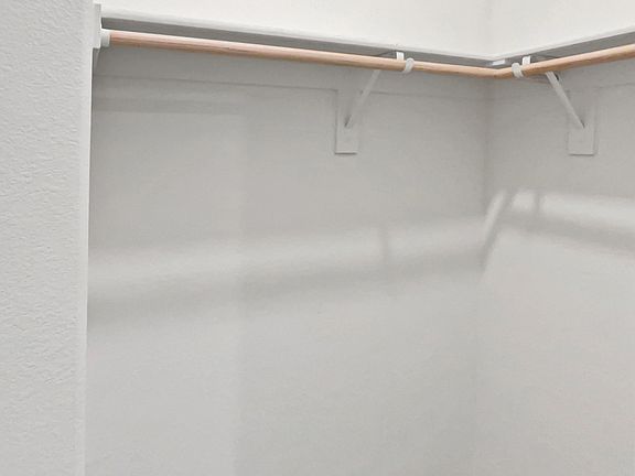 2nd image of 4073 Southampton St #8