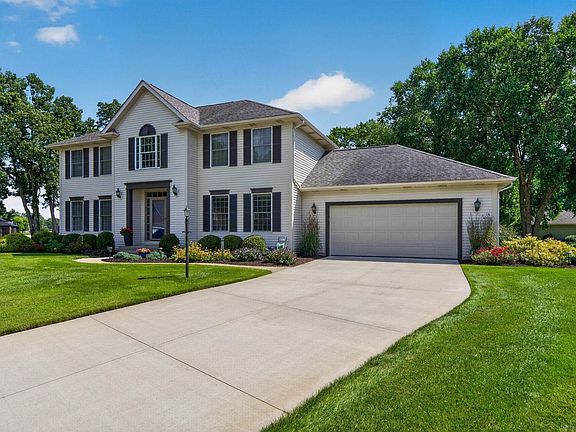 3rd image of 16288 Windemere Ct