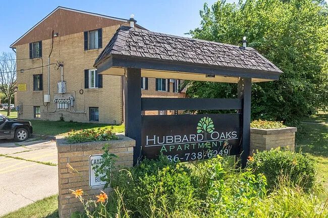 Hubbard Oaks Apartments