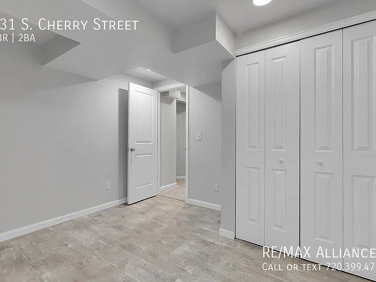 231 S Cherry St — Photo 28