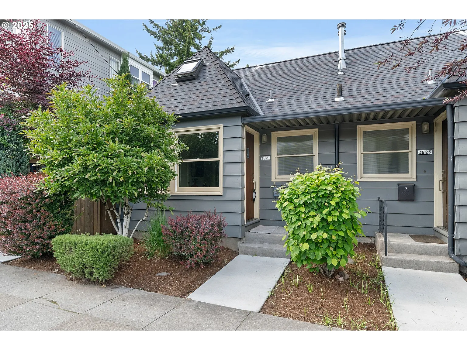 2821 SE Hawthorne Blvd photo 1