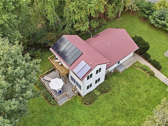 2nd image of 115 W Dryden Rd
