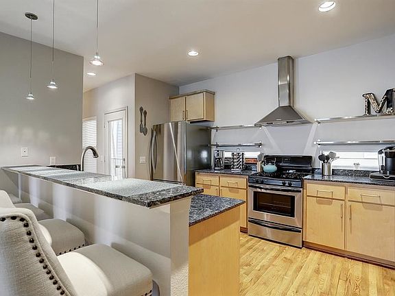 3rd image of 5218 Petty St Unit C