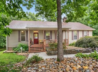 174 White Tail Dr, Gillsville, GA 30543