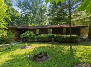 8900 Fernwood Rd, Bethesda, MD 20817