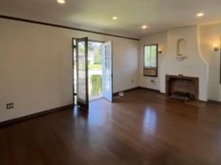 1171 Huntington Dr — Photo 29
