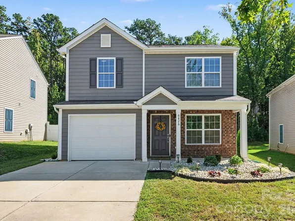 6826 Broad Valley Ct, Charlotte, NC 28216