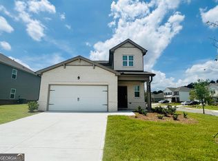 4005 Berry Farm Ct, Loganville, GA 30052