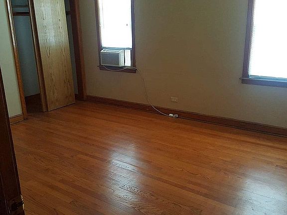 4th image of 5954 S Fairfield Ave #2