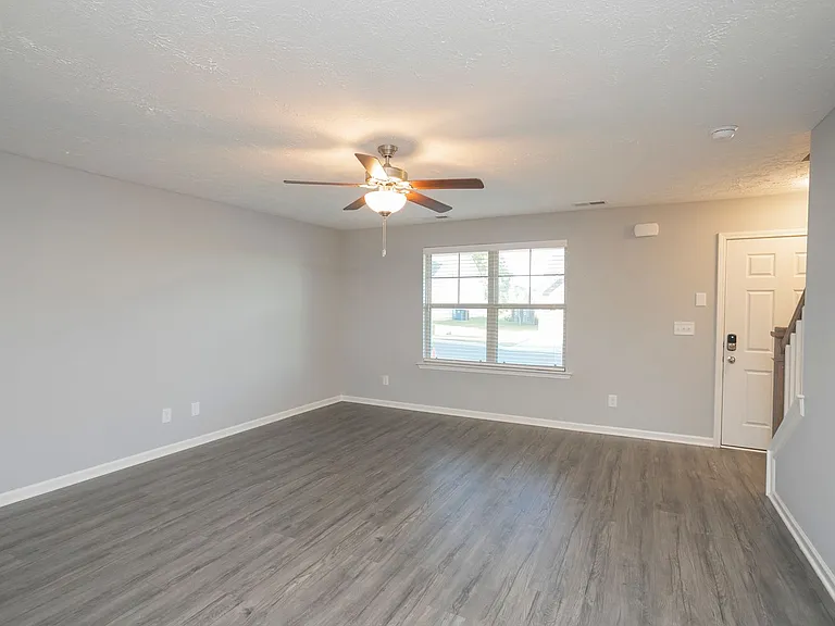 1030 Leadville Dr — Photo 9