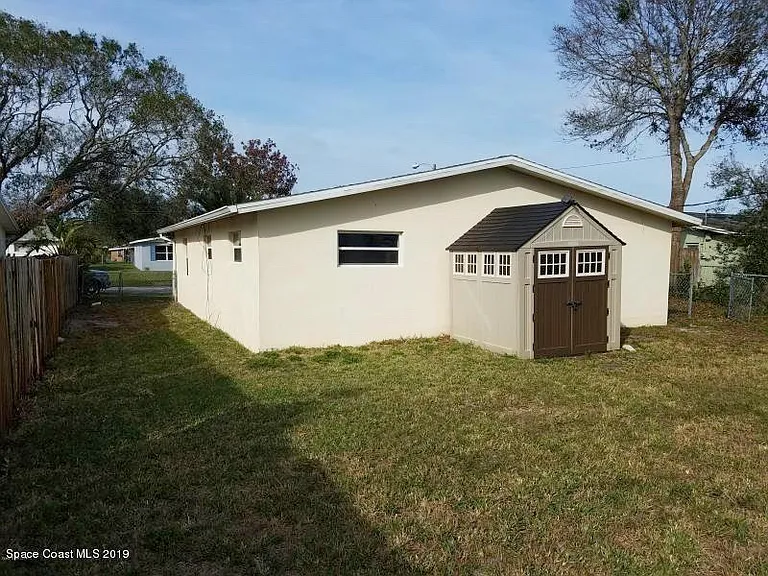 2559 Locksley Rd #1 — Photo 3