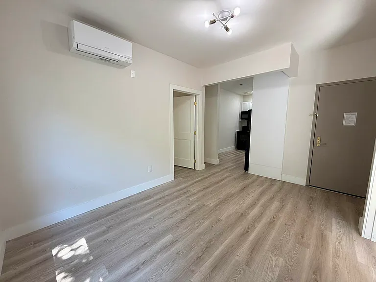 952 Bedford Ave #3G — Photo 6