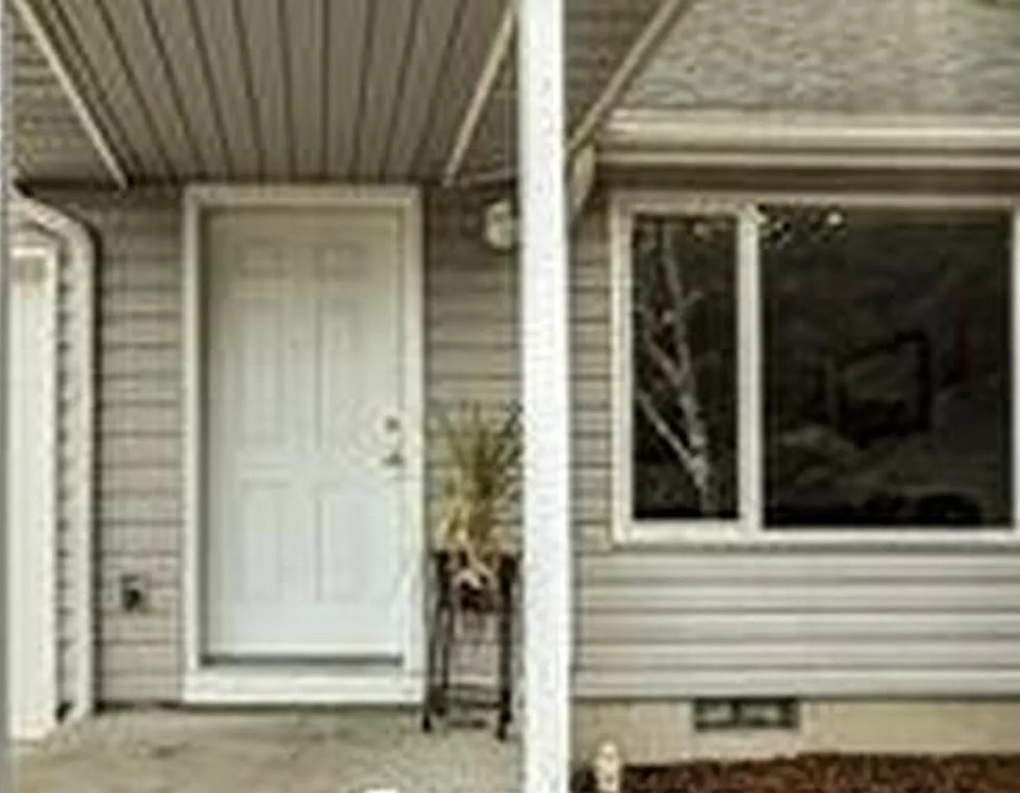 406 22nd Ave SW — Photo 2