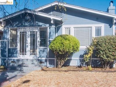 8006 Hillside St, Oakland, CA, 94605