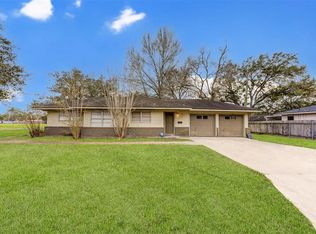 1101 Center St, El Campo, TX 77437