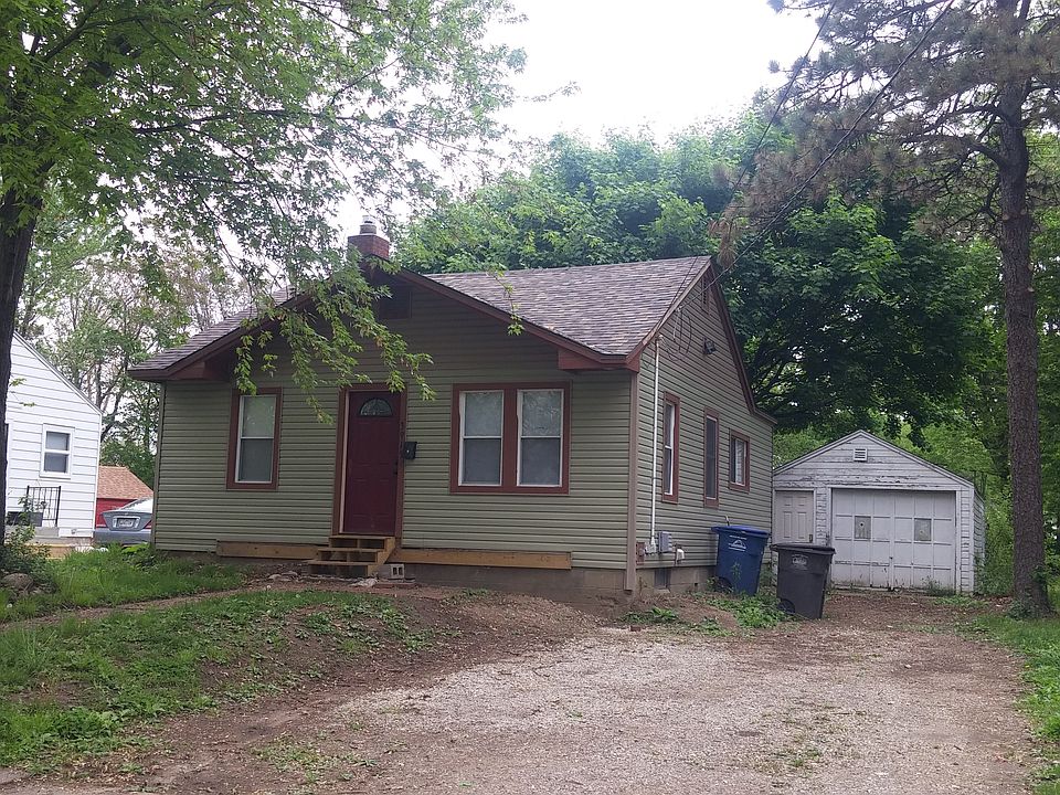 2nd image of 3915 14th St