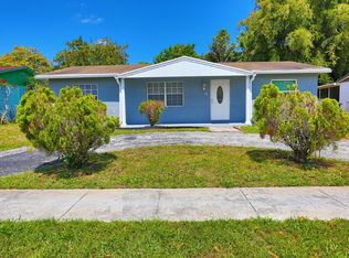 400 SW 77th Ave, North Lauderdale, FL 33068