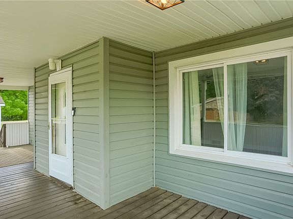 5th image of 200 Gartley Ave