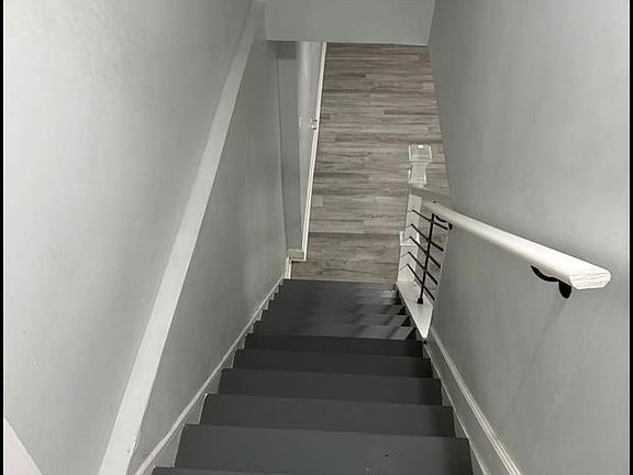 4th image of 820 N Lakewood Ave #3