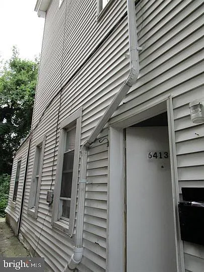 3 bed, 2100 sqft, $1,750 — Photo 2