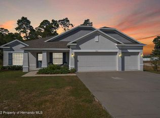 7013 Owl Rd, Weeki Wachee, FL 34613