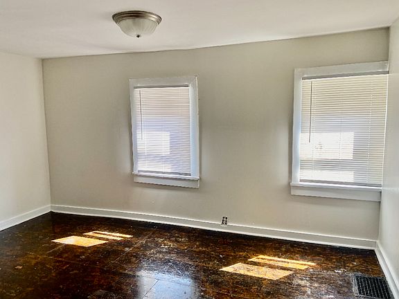 4th image of 175 E 18th St #A