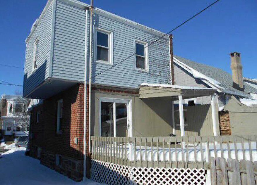 2nd image of 7223 Lawndale St