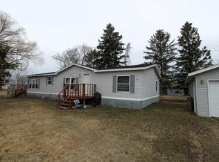 414 W Woodrow St, Grygla, MN 56727