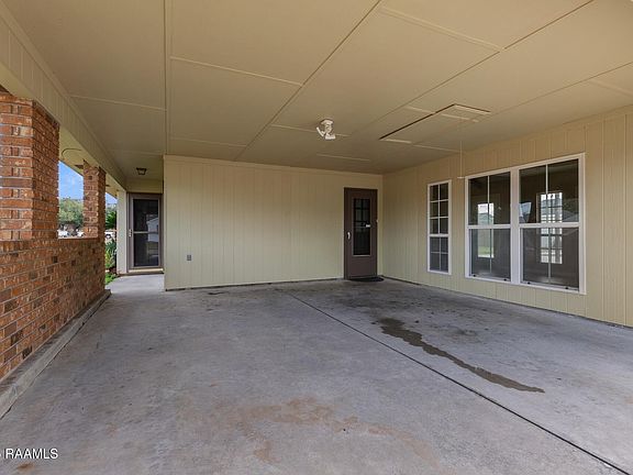 4th image of 400 Cheyenne Cir