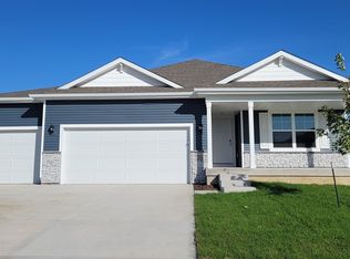 304 Cormorant Dr, Norwalk, IA 50211