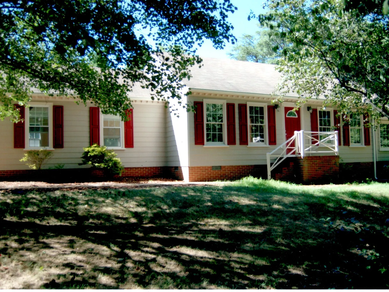 3 bed, 1700 sqft, $2,600 — Photo 1