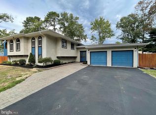 802 Salem Ct, Atco, NJ 08004