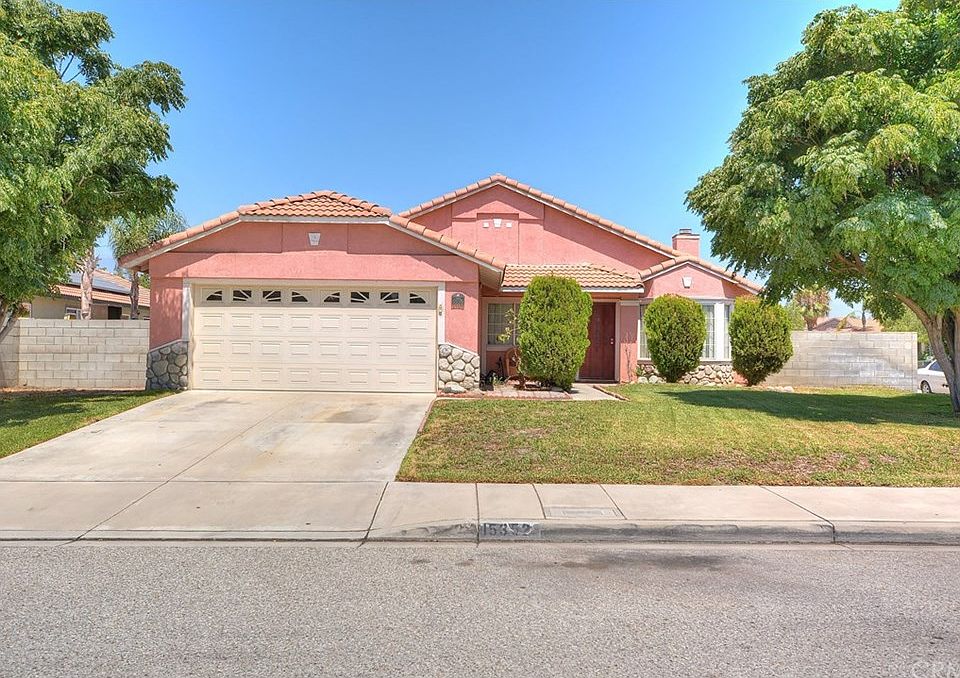 1st image of 15352 Cambria Ave