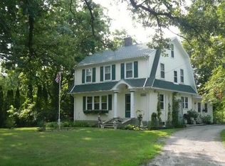 25725 Smithtown Rd, Shorewood, MN 55331