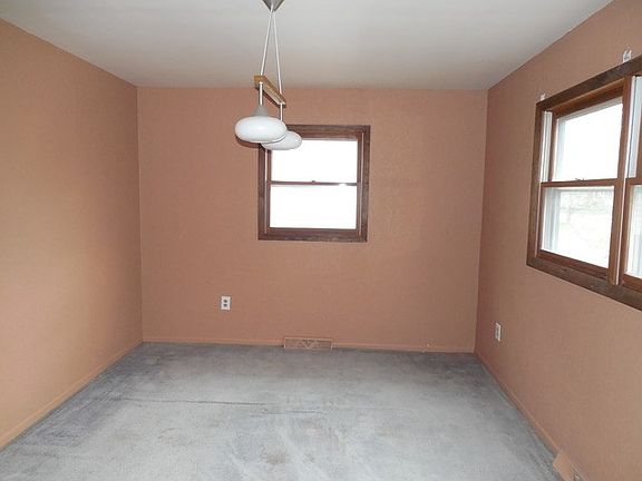3rd image of 254 N Monroe Ave