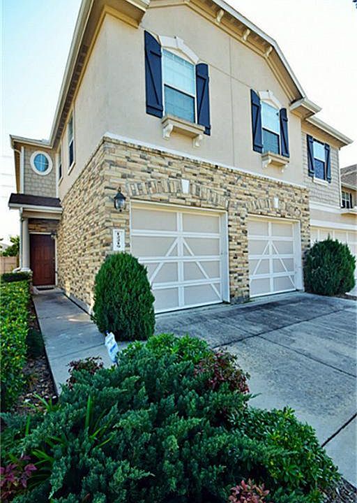 1st image of 12219 Medina Lake Dr